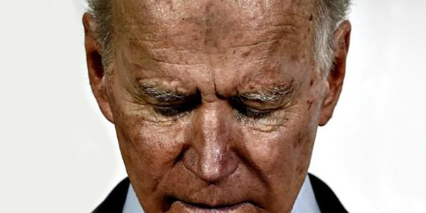 Biden se derrumba en las encuestas