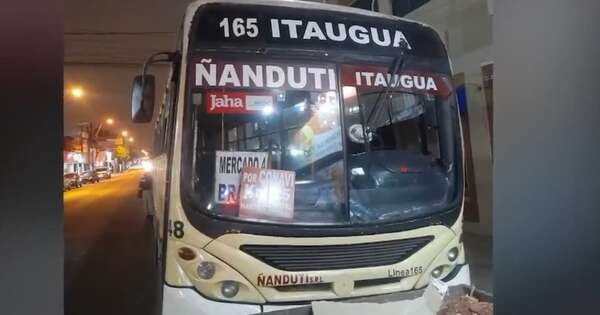 Diario HOY | Hombre muere arrollado por un bus en San Lorenzo