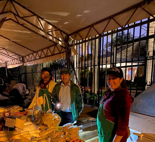 Por San Juan Ára, agricultores realizan hoy feria en Unicanal - Unicanal