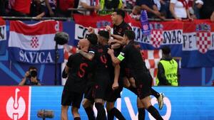 Albania sueña ante una España con rotaciones