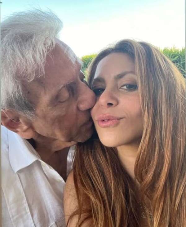 Shakira contó cómo está la salud de su padre: “La lucha continúa” - Gente - ABC Color