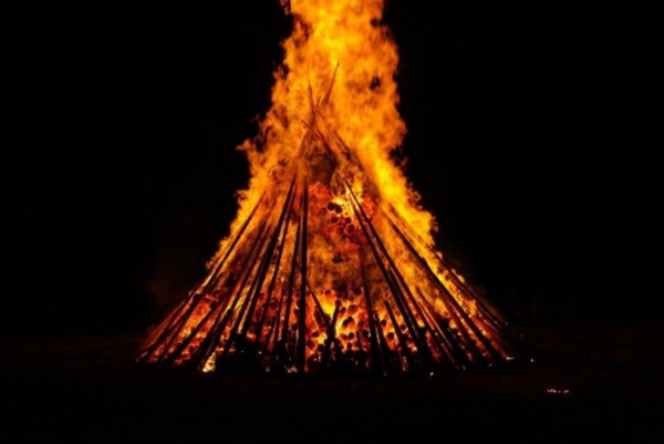 San Juan Bautista y su relación con el fuego - Radio Imperio 106.7 FM