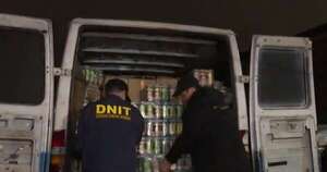 La Nación / Cae una ambulancia con mercaderías de contrabando