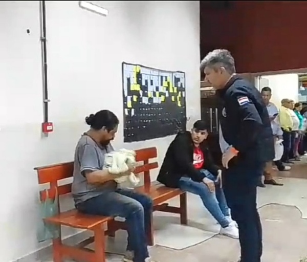 Presencia de mendigos sigue generando molestias en el Hospital Regional de CDE - La Clave