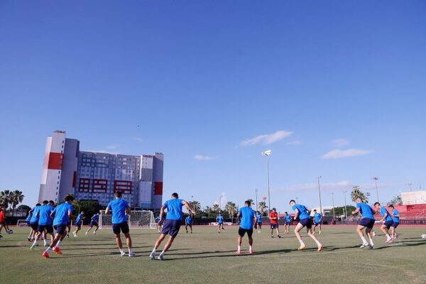 Albirroja lista para su debut en la Copa América - El Independiente