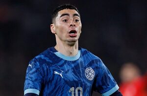 Versus / El tremendo destaque de la Premier a Almirón: "Es el más valioso en la historia de Paraguay"