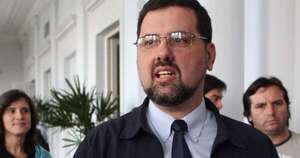 La Nación / Extitular del MEC ingresa a la Agrupación Especializada para cumplir condena por corrupción