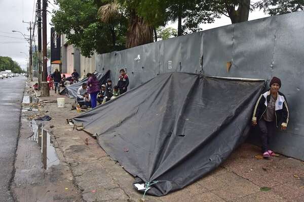 Indígenas reclaman asistencia y exigen la destitución del presidente del Indi - Nacionales - ABC Color