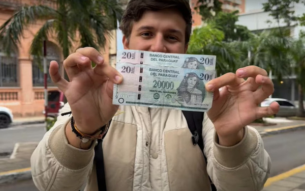 Influencer venezolano sorprende al sobrevivir en Paraguay con solo G. 40.000 en un día - trece