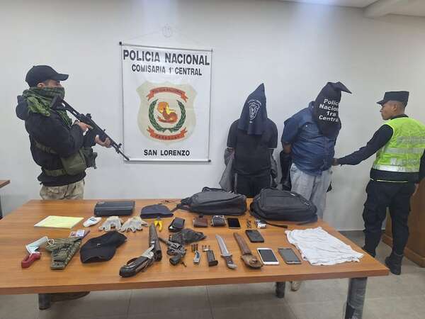 Asalto frustrado en San Lorenzo: dos detenidos y un arsenal incautado - Policiales - ABC Color