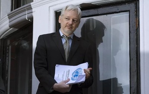 Assange es liberado en el Reino Unido tras llegar a un acuerdo con EEUU • PARAGUAY TV HD