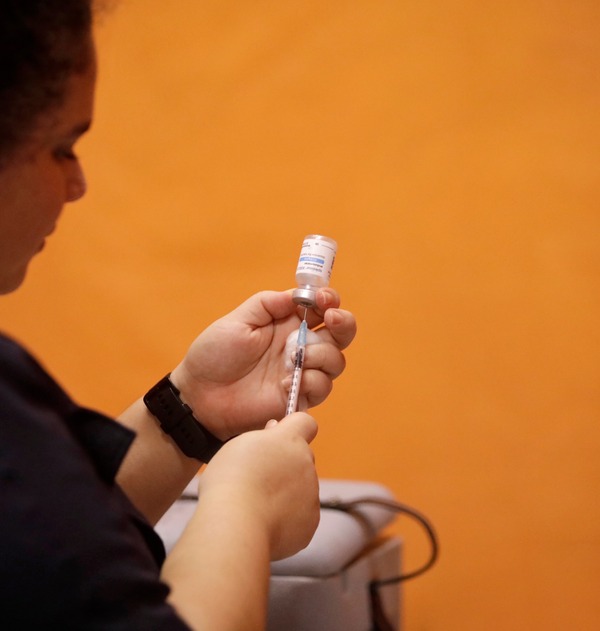 Aumento de cuadros respiratorios: afirma que vacunas son mejores aliadas - trece