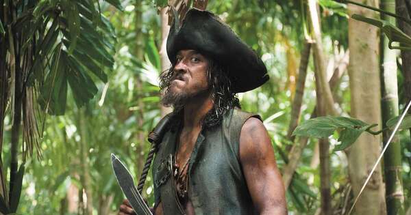 La Nación / Actor de "Piratas del Caribe" muere atacado por un tiburón