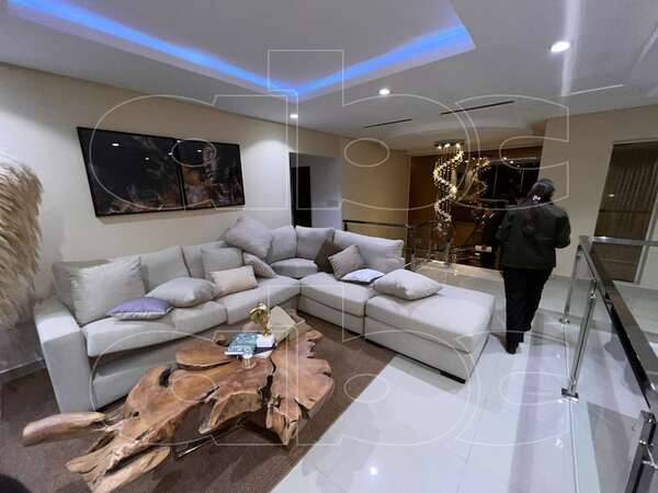 Juez inmoviliza y traba embargo sobre inmuebles de Wilfrido Cáceres - Nacionales - ABC Color