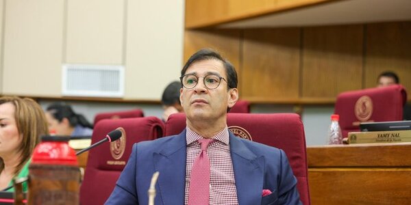 Beto Ovelar se suma a los que quieren mantener dos horarios