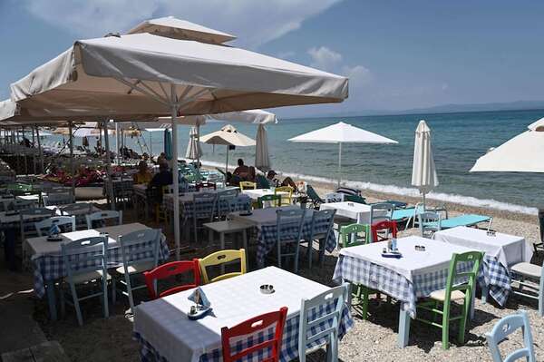 A base de tecnología, Grecia intenta atajar la privatización ilegal de las playas - Tecnología - ABC Color