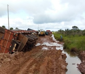 El camino que va a Puentesiño está destrozado y anuncian movilización