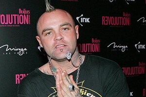 Falleció Shifty Shellshock, líder de la banda rock Crazy Town