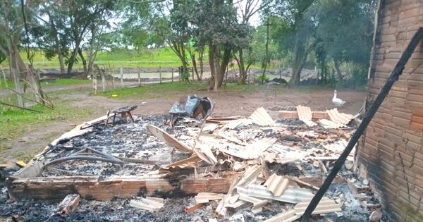 La Nación / Detuvieron a un hombre denunciado por quemar una casa