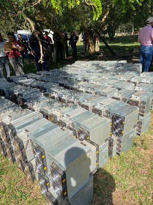 Ladrón que roba a ladrón: Delincuentes armados sustrajeron máquinas de criptominera clandestina - ADN Digital