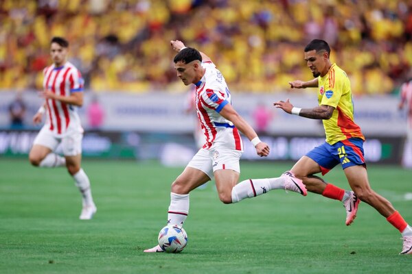 Versus / "Estábamos esperando mucho menos de la Selección de Paraguay"
