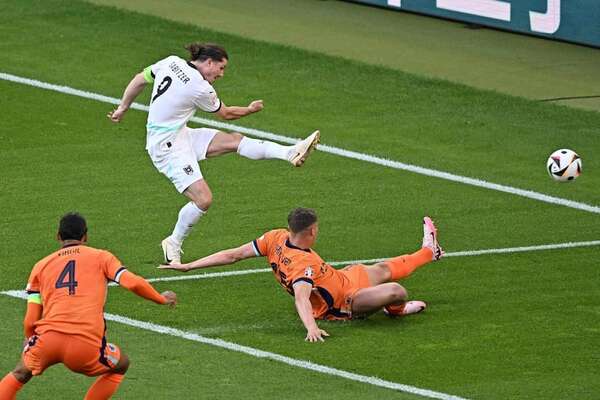 Sabitzer da el primer puesto del Grupo D a Austria - Fútbol Internacional - ABC Color