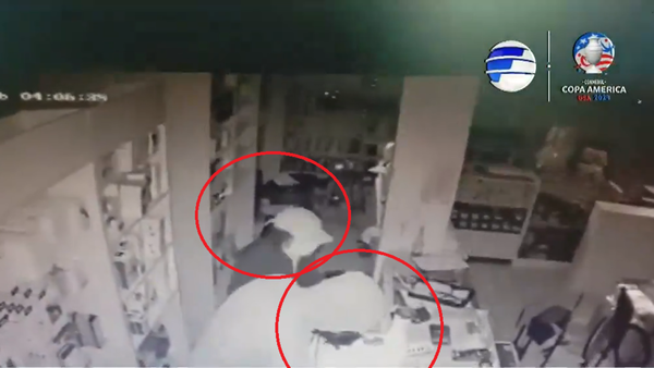 Hartos de asaltos en el Mercado 4: Delincuentes robaron a tres comercios el fin de semana