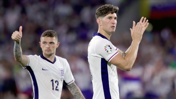 Inglaterra, primera por inercia