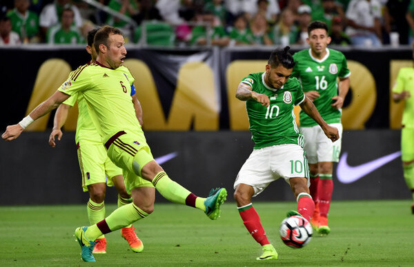 Versus / Venezuela vs. México: choque por medio pase a cuartos