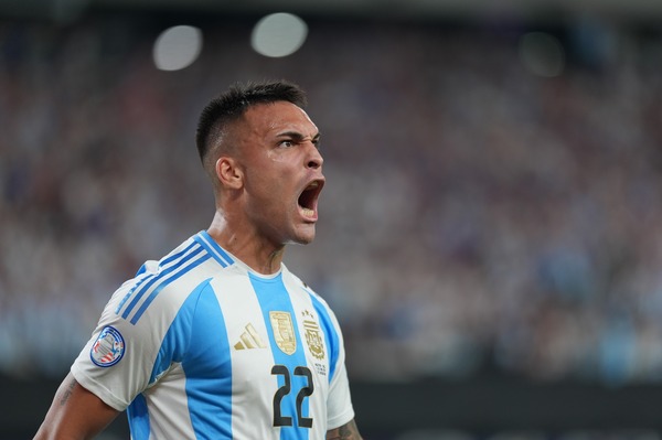 Argentina, primer clasificado a cuartos de la Copa América tras derrotar a Chile - trece