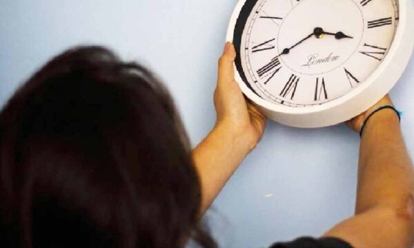 Gremio docente rechaza proyecto para mantener horario de verano y alega “intereses económicos” – Prensa 5