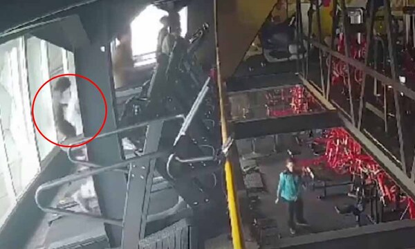 Mujer muere tras caer del tercer piso del gimnasio mientras usaba la caminadora – Prensa 5