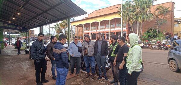 Conductores de moto Bolt esperan apoyo de la Junta Municipal de Hernandarias - La Clave