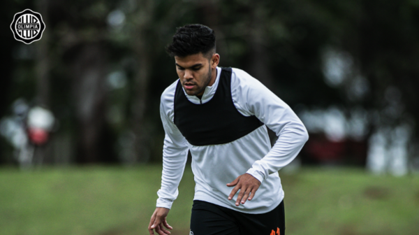 Versus / Olimpia: el equipo que Martín Palermo probó en Encarnación