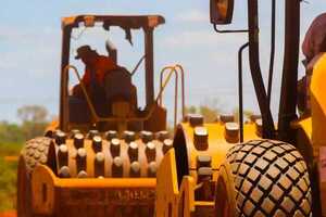 Importación maquinarias viales y de construcción crecen 23% en mayo - MarketData