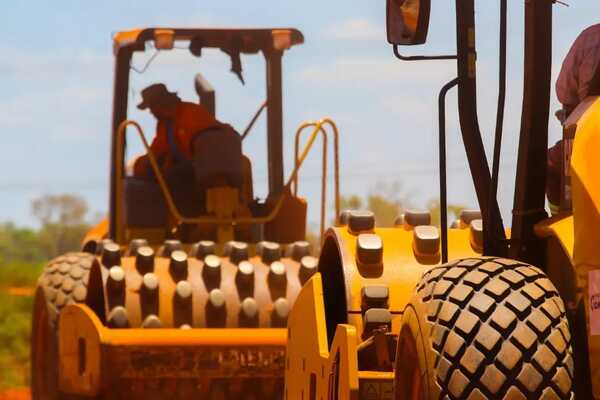 Importación maquinarias viales y de construcción crecen 23% en mayo - MarketData