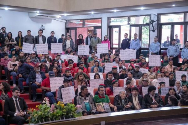 Representantes de la CSJ asisten a acto de pedido de disculpas públicas