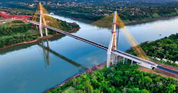 La Nación / Gremios no cesan en lobby para habilitar el puente Franco/Foz antes de fin de año