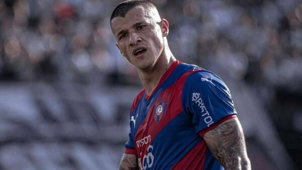 Suspendieron por 5 partidos a Alan Benítez por brutal plancha a jugador de Colo-Colo