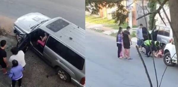 [VIDEO] Ka'ure chocó un auto y a los gritos pidió auxilio para no ser detenida