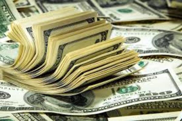 Cuesta mantener el nivel del dólar