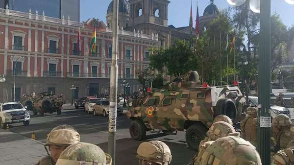 Golpe militar en Bolivia: comandante del Ejército instala un “nuevo gabinete” - Mundo - ABC Color
