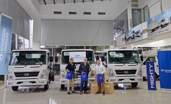 Automotor hace entrega de la nueva serie de Camiones Hyundai Mighty a Broumarkets S.A.