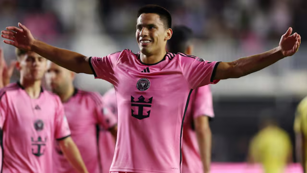 El pelotero paraguayo Diego Gómez a punto de ir al Brighton