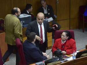 Senado mata nueva ley de acceso a la información pública y transparencia estatal - Política - ABC Color