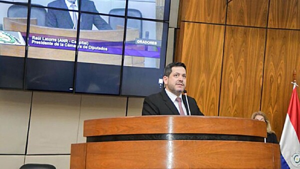 Defienden a Peña y buscan despegarlo del caso Erico