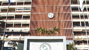 IPS prepara un plan piloto para reducir carga horaria de médicos