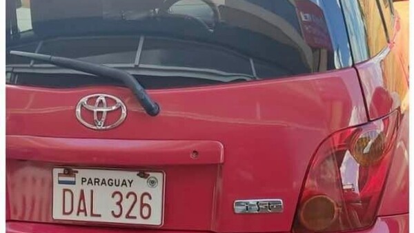 Le robaron su auto mientras acompañaba a su hijo en el hospital