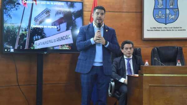 Concejal califica de “discurso al cohete” la explicación de Nenecho sobre uso de bonos