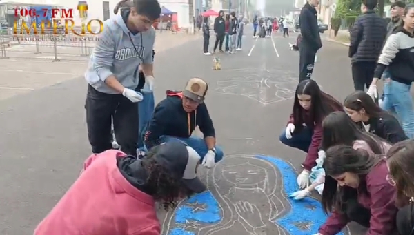 Preparan alfombras para la procesión por el día de Nuestra Señora del Perpetuo Socorro - Radio Imperio 106.7 FM